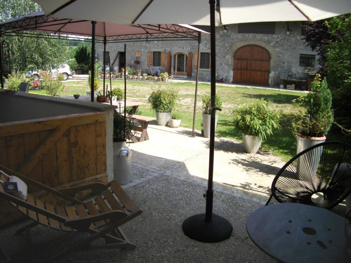 Escapade Champetre Bed & Breakfast Hauteville-sur-Fier Exterior photo